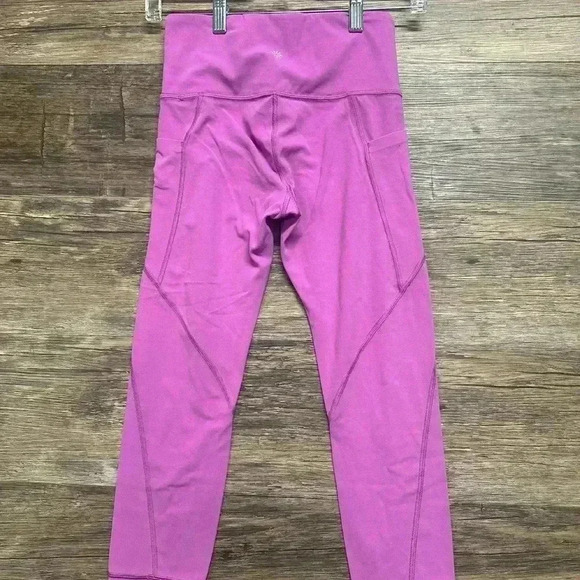 Athleta Purple Women’s Crop Leggings size XS - Picture 2 of 4